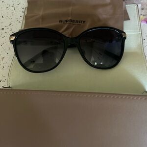 Women’s sunglasses
